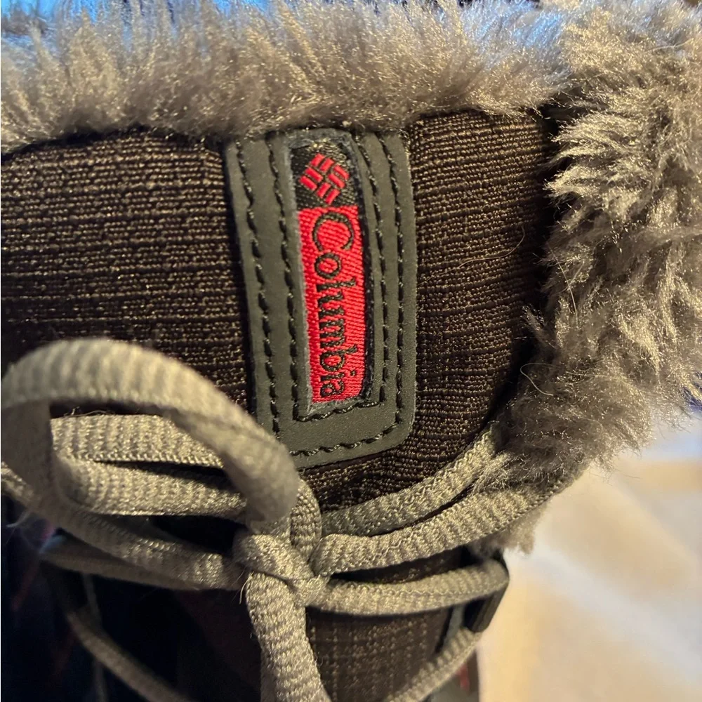 Columbia Kids Sz 3 Unisex Ice Maiden II Waterproof Winter Snow Boots in EUC